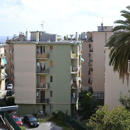 Il Nido Di Quarto Con Park Auto Macchine Piccole Segmento B Genova Kültér fotó